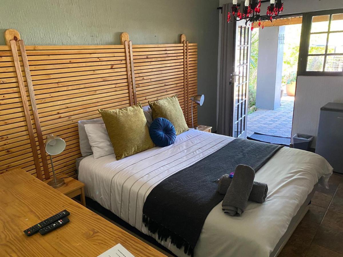 Karoozin Village Oudtshoorn Exterior foto